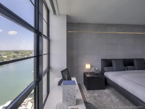 5500 Collins Avenue Miami Beach FL 33140