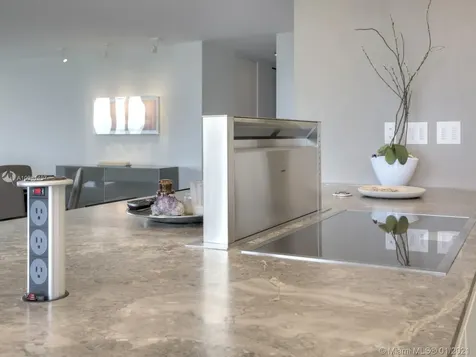 5500 Collins Avenue Miami Beach FL 33140