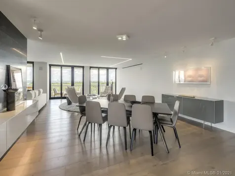 5500 Collins Avenue Miami Beach FL 33140