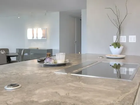 5500 Collins Avenue Miami Beach FL 33140