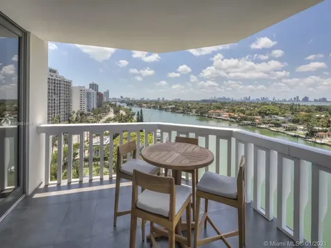 5500 Collins Avenue Miami Beach FL 33140