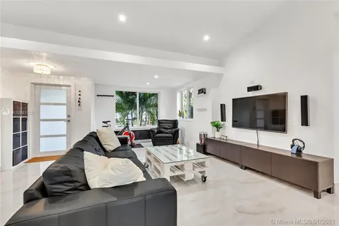 8740 SW 126th Terrace Miami FL 33176