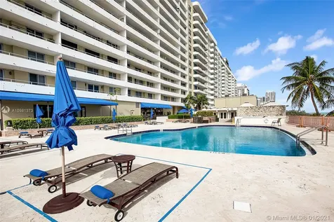5555 Collins Avenue Miami Beach FL 33140