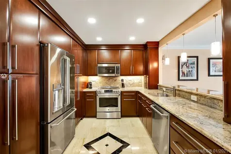 5555 Collins Avenue Miami Beach FL 33140