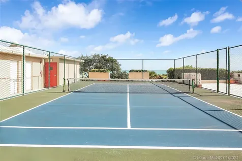 5555 Collins Avenue Miami Beach FL 33140