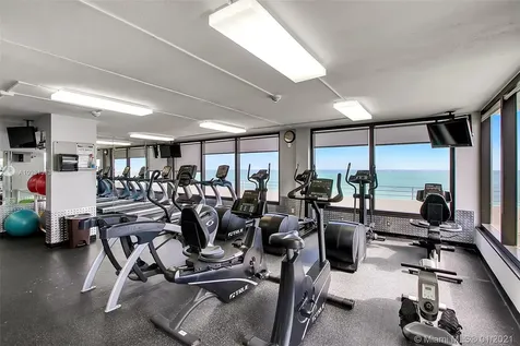 5555 Collins Avenue Miami Beach FL 33140
