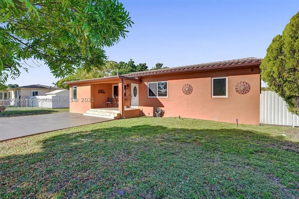 121 E 62nd Street Hialeah FL 33013