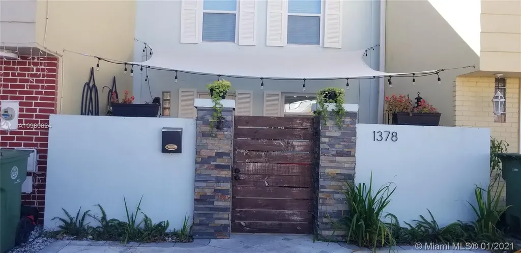 1378 W 69th Street Hialeah FL 33014