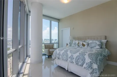 17121 Collins Avenue Sunny Isles Beach FL 33160