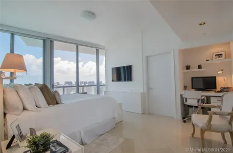 17121 Collins Avenue Sunny Isles Beach FL 33160