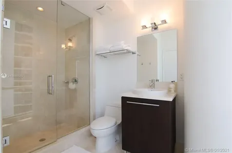 17121 Collins Avenue Sunny Isles Beach FL 33160