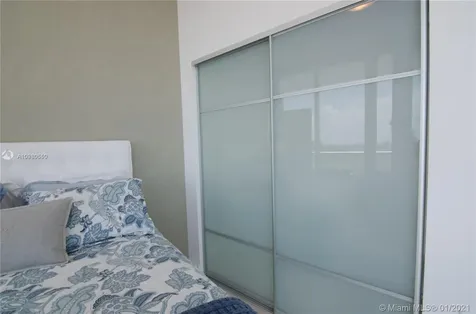 17121 Collins Avenue Sunny Isles Beach FL 33160