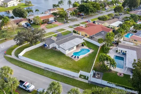 1650 NW 114th Avenue Pembroke Pines FL 33026