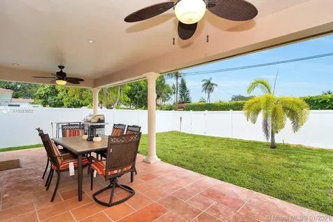 3141 Hollywood Boulevard Hollywood FL 33021