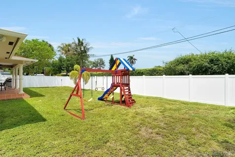 3141 Hollywood Boulevard Hollywood FL 33021