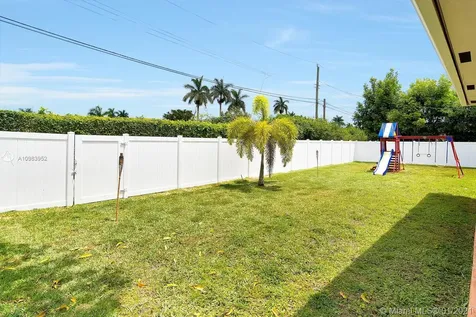 3141 Hollywood Boulevard Hollywood FL 33021