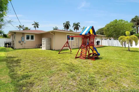 3141 Hollywood Boulevard Hollywood FL 33021