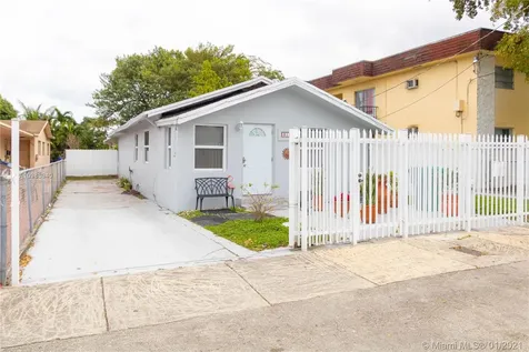 3113 NW 21st Court Miami FL 33142