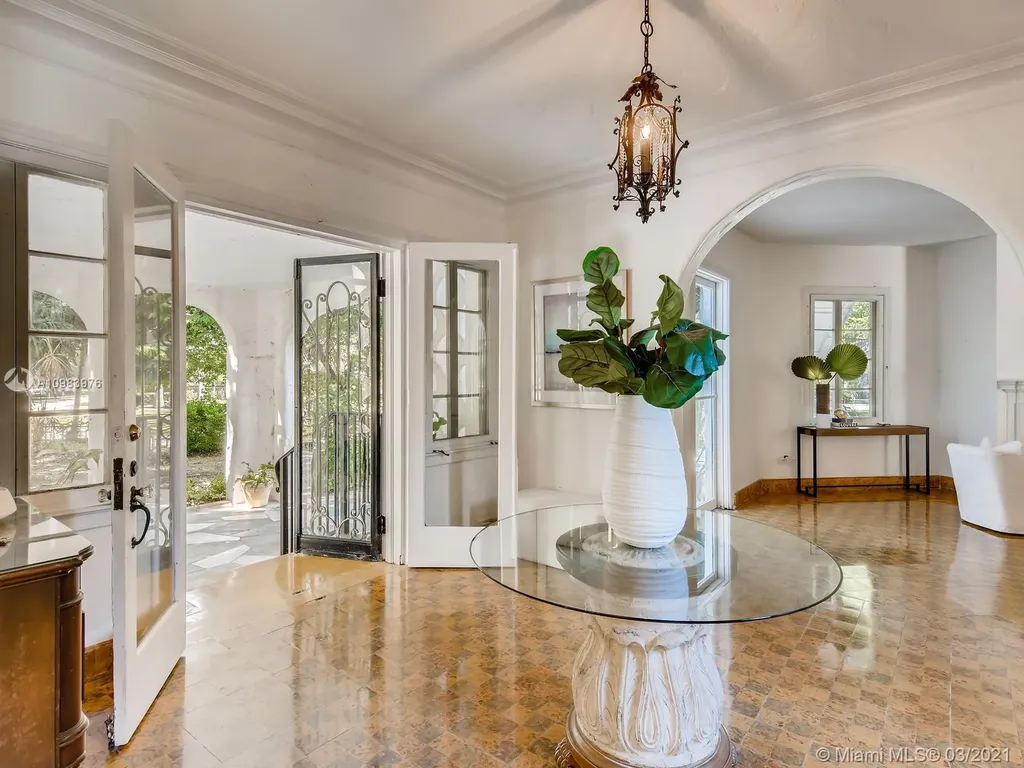 1498 Sevilla Avenue Coral Gables FL 33134