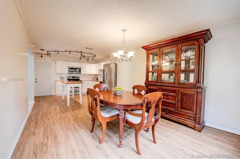 1217 NW 107th Terrace Plantation FL 33322