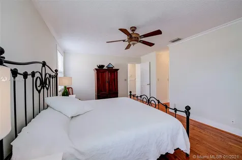 1217 NW 107th Terrace Plantation FL 33322