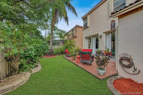 1217 NW 107th Terrace Plantation FL 33322