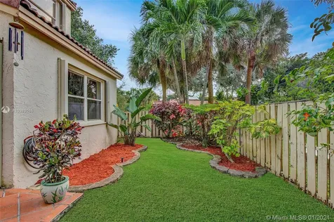 1217 NW 107th Terrace Plantation FL 33322