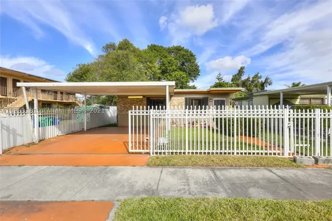 2743 NW 56th Street Miami FL 33142