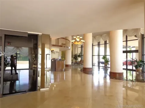 10185 Collins Avenue Bal Harbour FL 33154