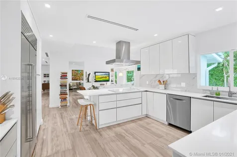 90 S Prospect Drive Coral Gables FL 33133