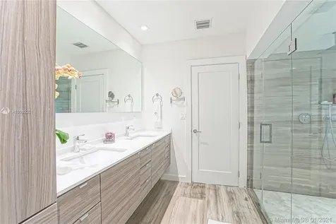 90 S Prospect Drive Coral Gables FL 33133