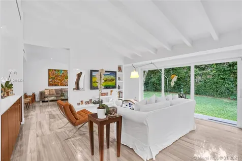 90 S Prospect Drive Coral Gables FL 33133