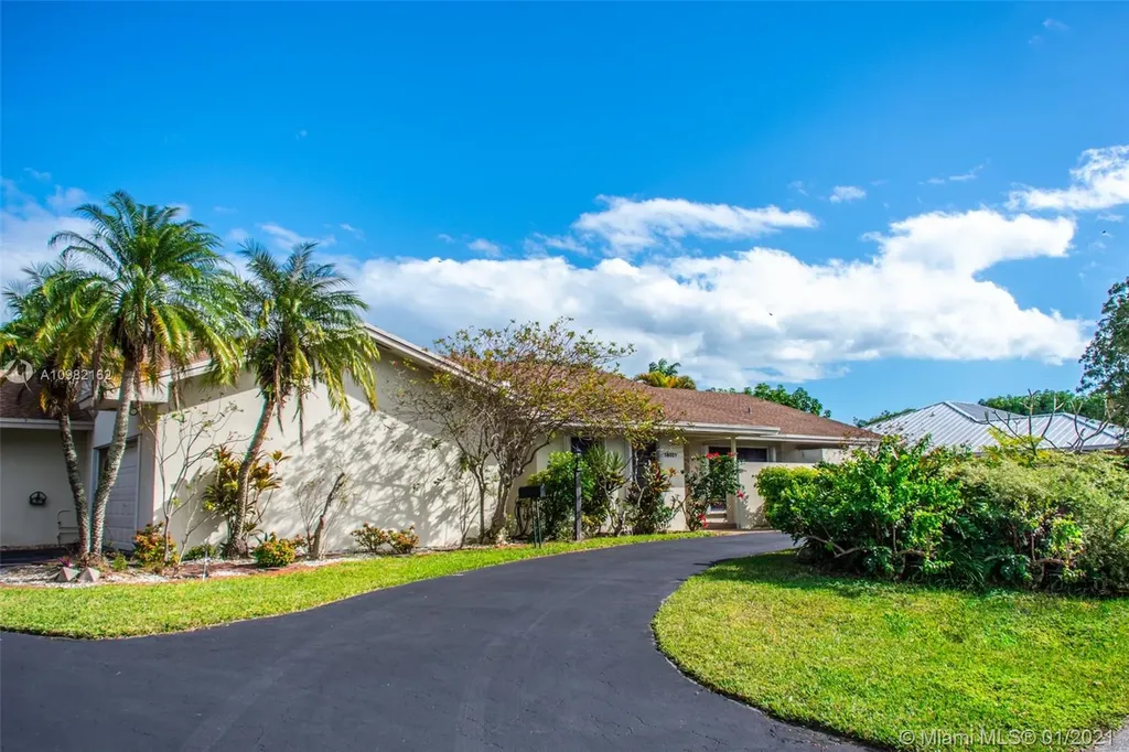 16021 SW 81st Avenue Palmetto Bay FL 33157