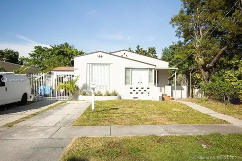 1743 NW 16th Terrace Miami FL 33125