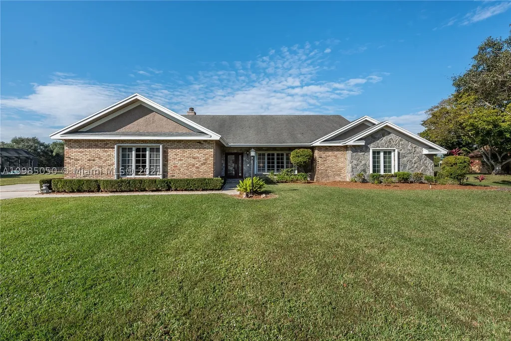 3401 SW 131st Terrace Davie FL 33330