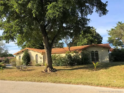 8821 S Lake Dasha Drive Plantation FL 33324