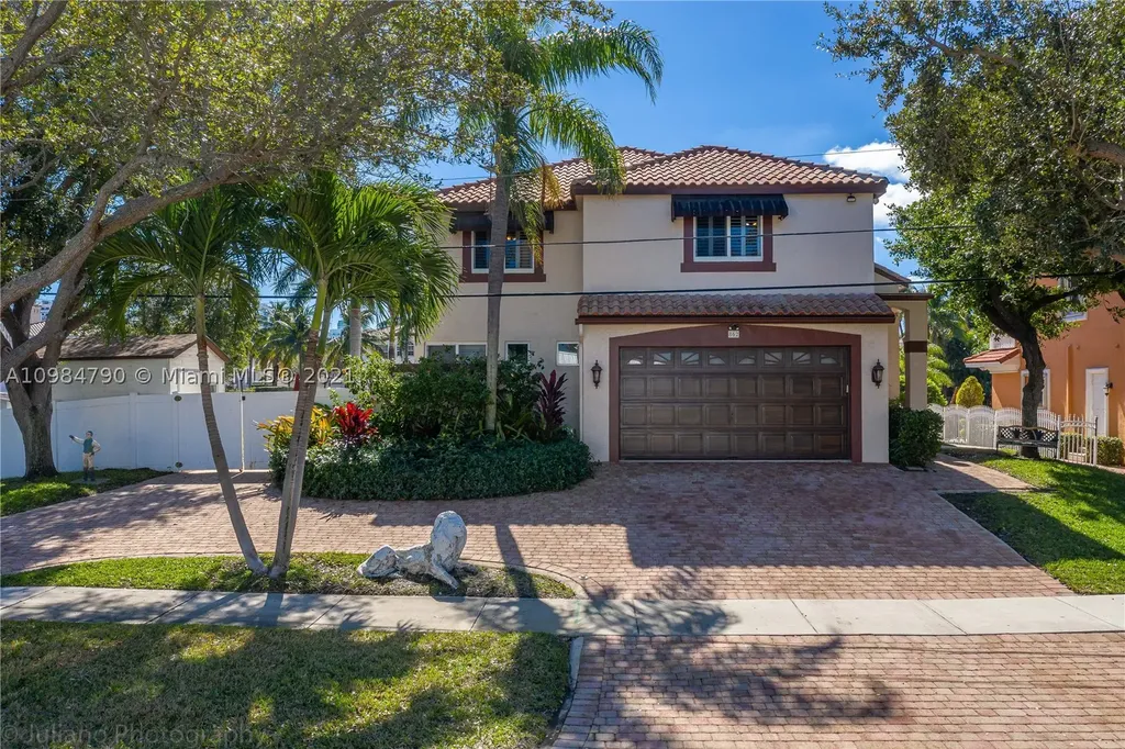 862 Washington Street Hollywood FL 33019