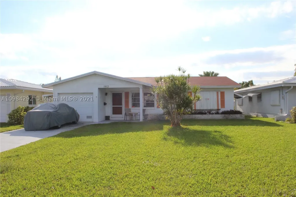 5813 NW 70th Avenue Tamarac FL 33321