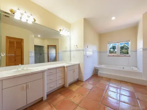 1541 Bella Vista Avenue Coral Gables FL 33156