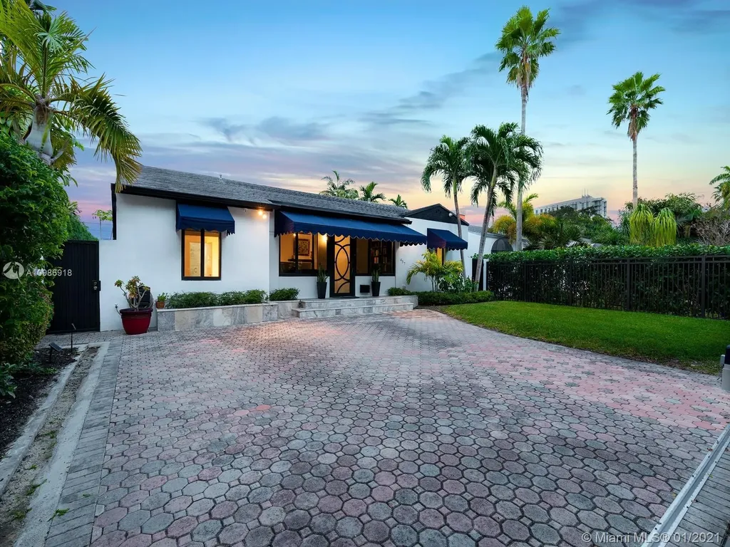 457 SW 27th Road Miami FL 33129
