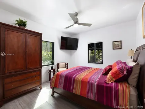 457 SW 27th Road Miami FL 33129