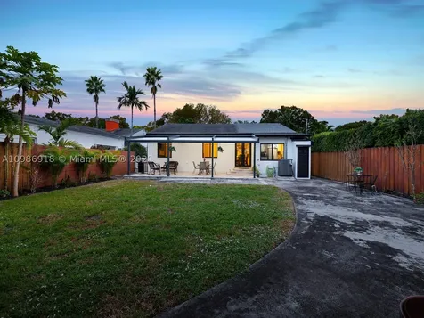457 SW 27th Road Miami FL 33129