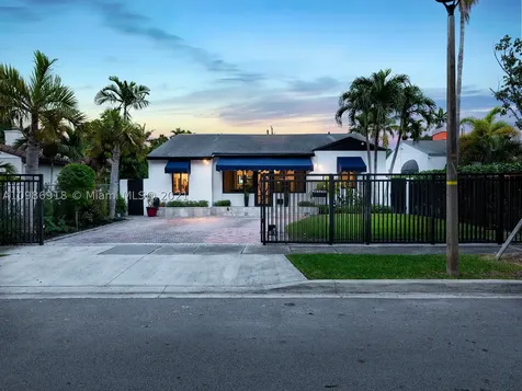 457 SW 27th Road Miami FL 33129
