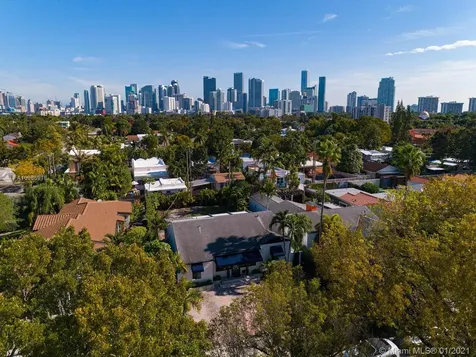 457 SW 27th Road Miami FL 33129
