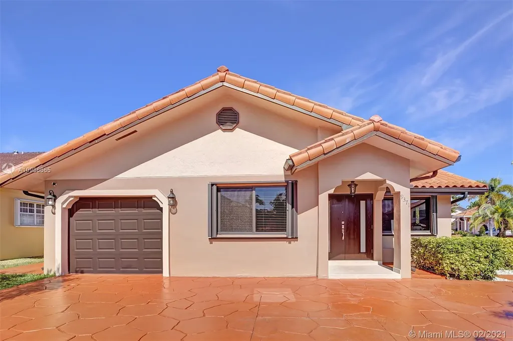 9371 SW 21st Terrace Miami FL 33165