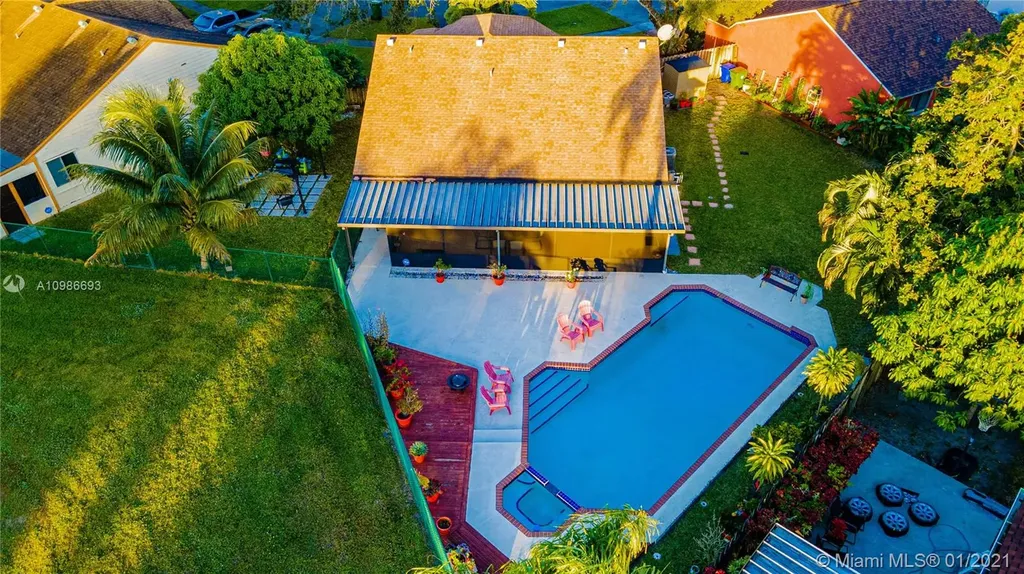 1460 SW 87th Avenue Pembroke Pines FL 33025