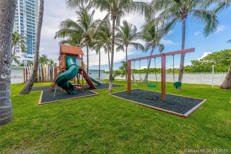 6301 Collins Avenue Miami Beach FL 33141