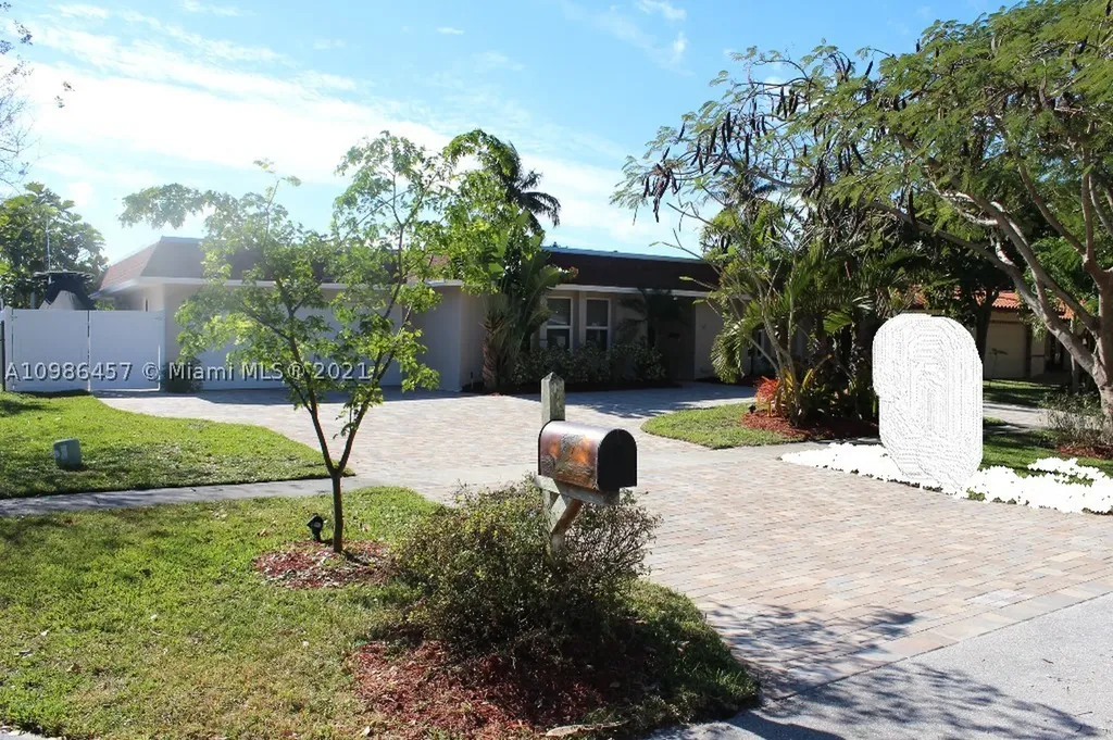 7040 SW 16th Street Plantation FL 33317