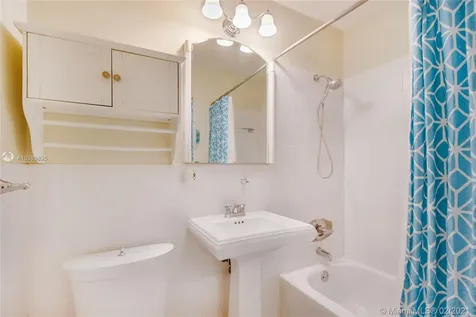 3411 SW 21st Street Miami FL 33145