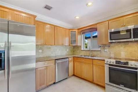 3411 SW 21st Street Miami FL 33145